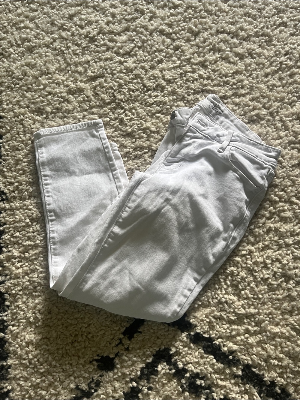 Old navy rockstar Women's White Skinny cropped Jeans with Stretch Comfort